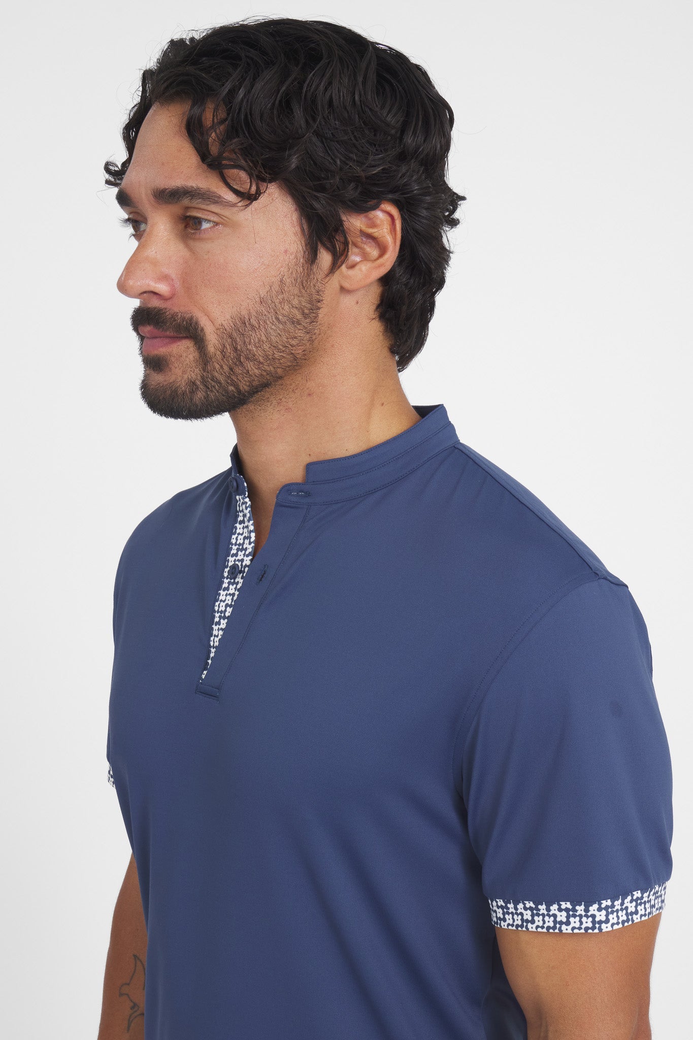 Catalyst Polo | Mantra Collar | Bloom Contrast
